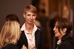 Michaela Heinze und Dr. Renate Hansmann beim VDU Business Talg "Erfolg und Scheitern" Foto: Vogelsänger Studios