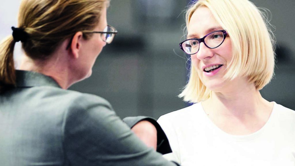 führungskräftetraining-frauen-michaela-heinze-netzwerken