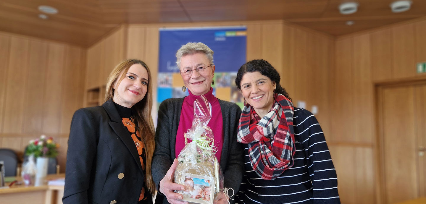 Neue Gleichstellungsbeauftragte der Stadt Enger Lydia Ercan mit Ulrike Harder-Möller und Zdravka Buettner Gleichstellungsbeauftragte von Bünde